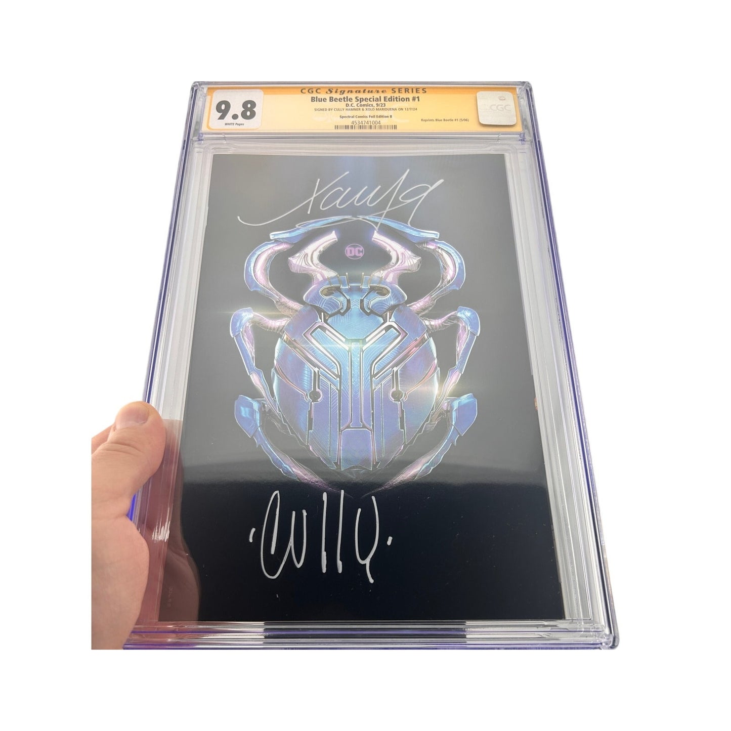 Celeb Blue Beetle Special #1 CGC SS 9.8 Signed Xolo & Cully Hamner Foil