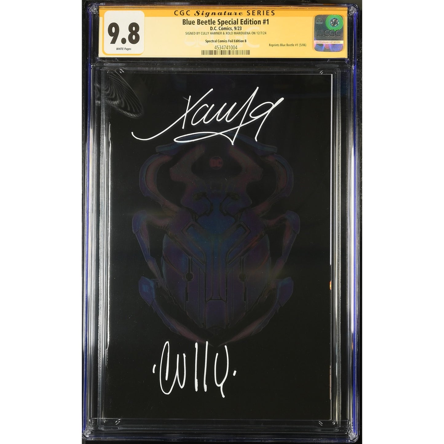 Celeb Blue Beetle Special #1 CGC SS 9.8 Signed Xolo & Cully Hamner Foil