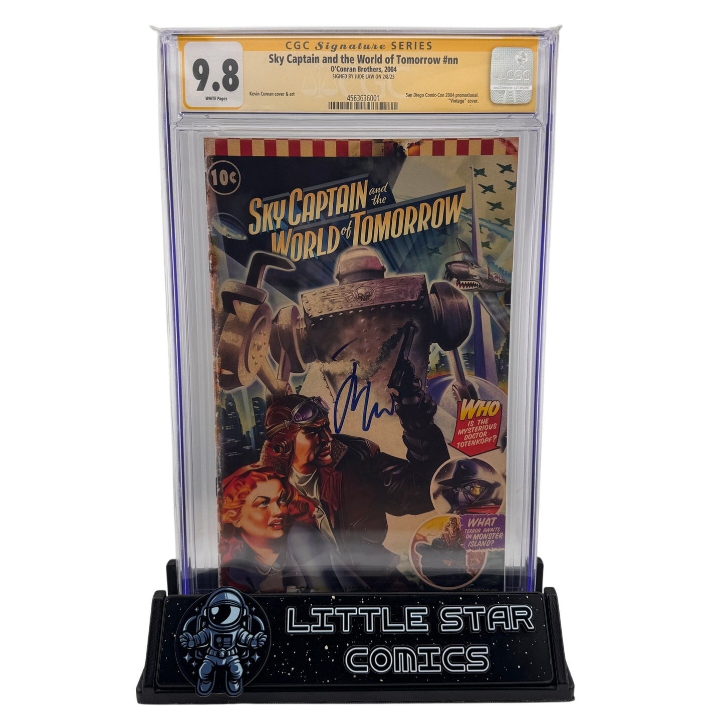 Sky Captain and the World of Tomorrow #nn CGC SS 9.8 - Signed by Jude Law